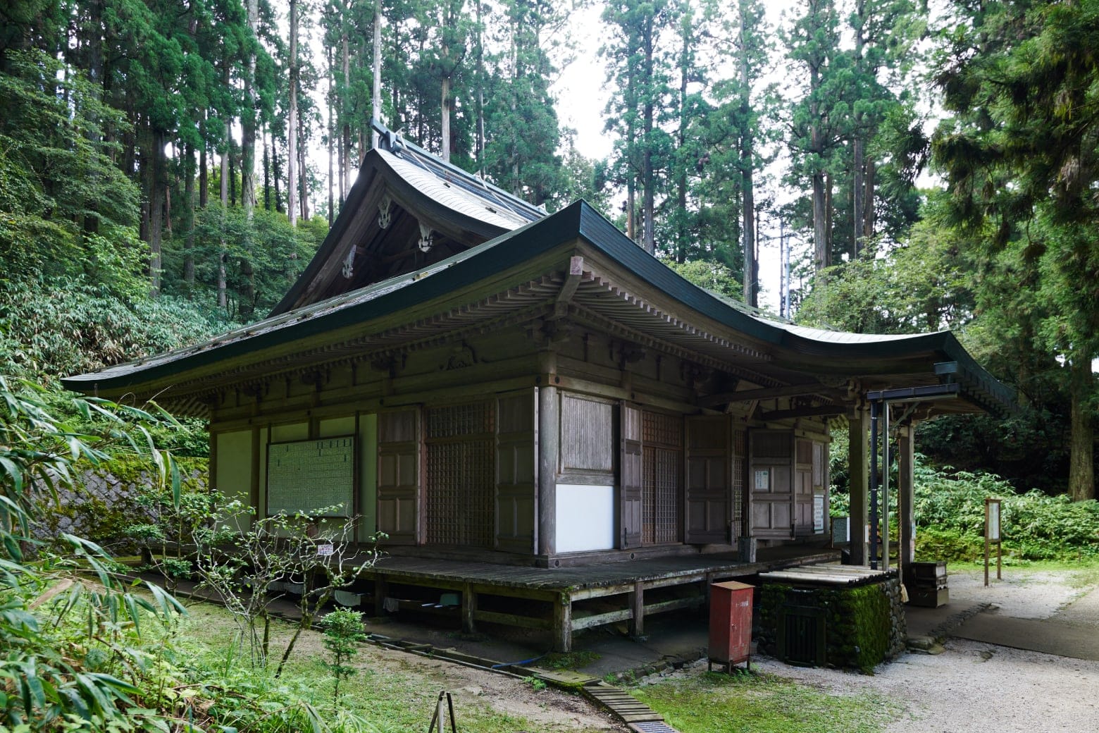 金剛山 転法輪寺の本堂